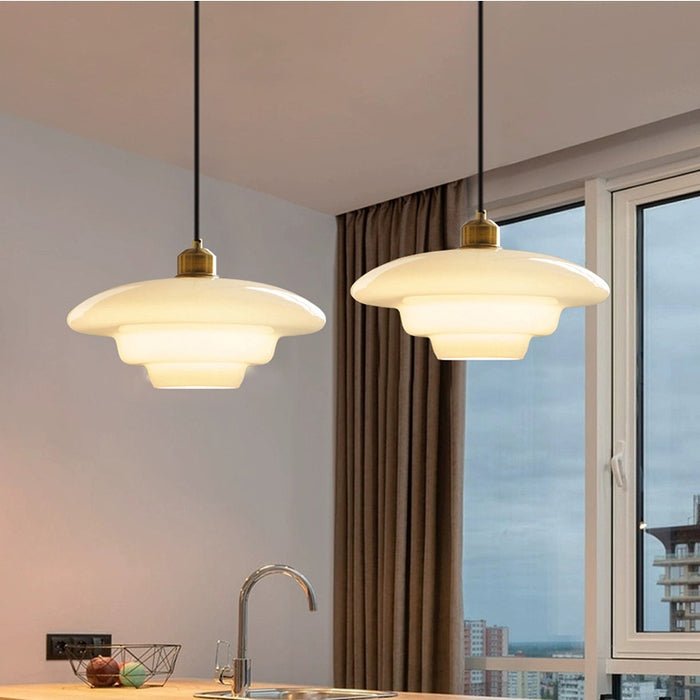 Yandir | Lampe Suspendue à Abat-jour Blanc Lait Pour Intérieurs Rétro et Modernes