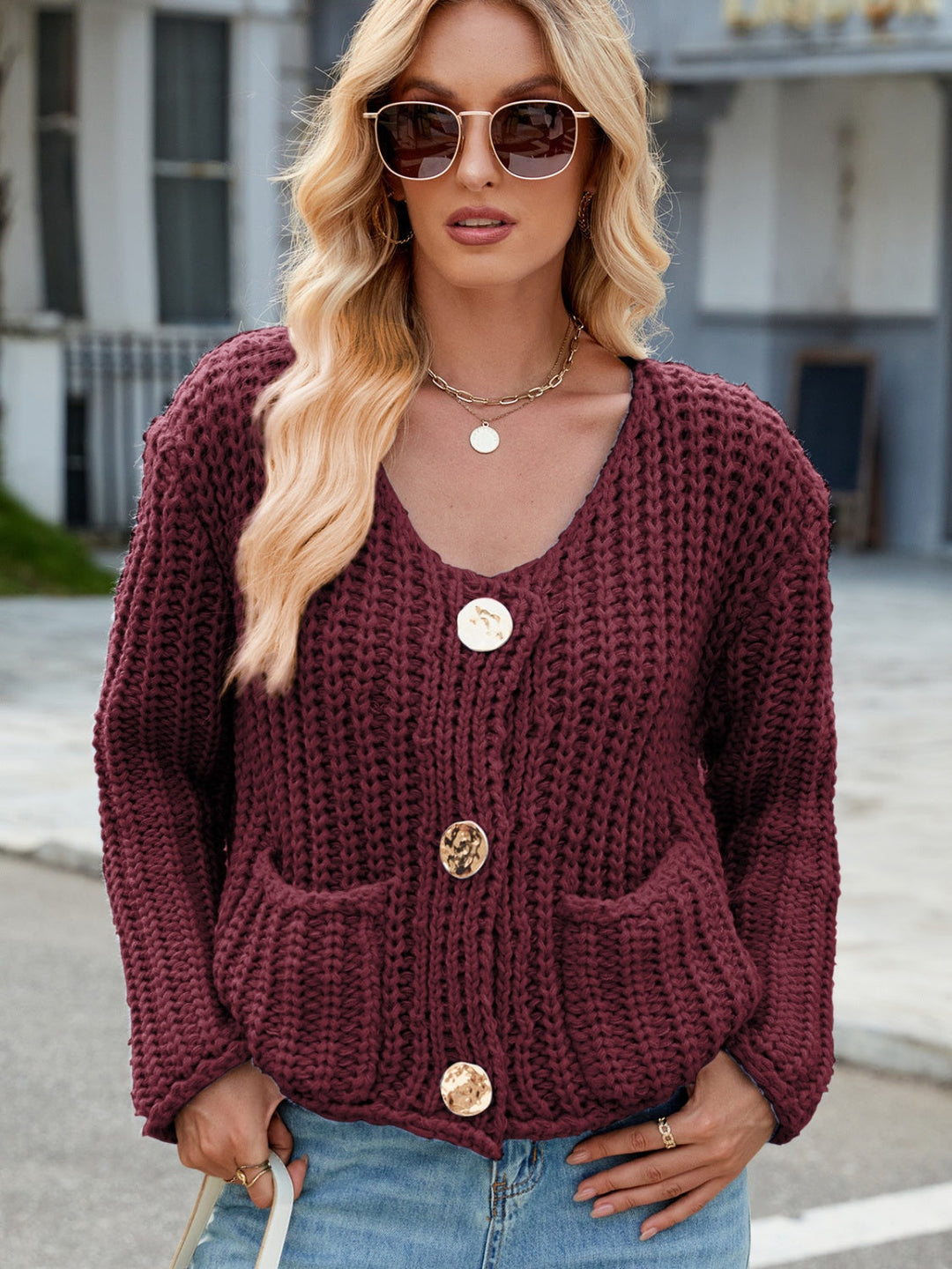 Amara | Cardigan à Col Rond avec Boutons Dorés