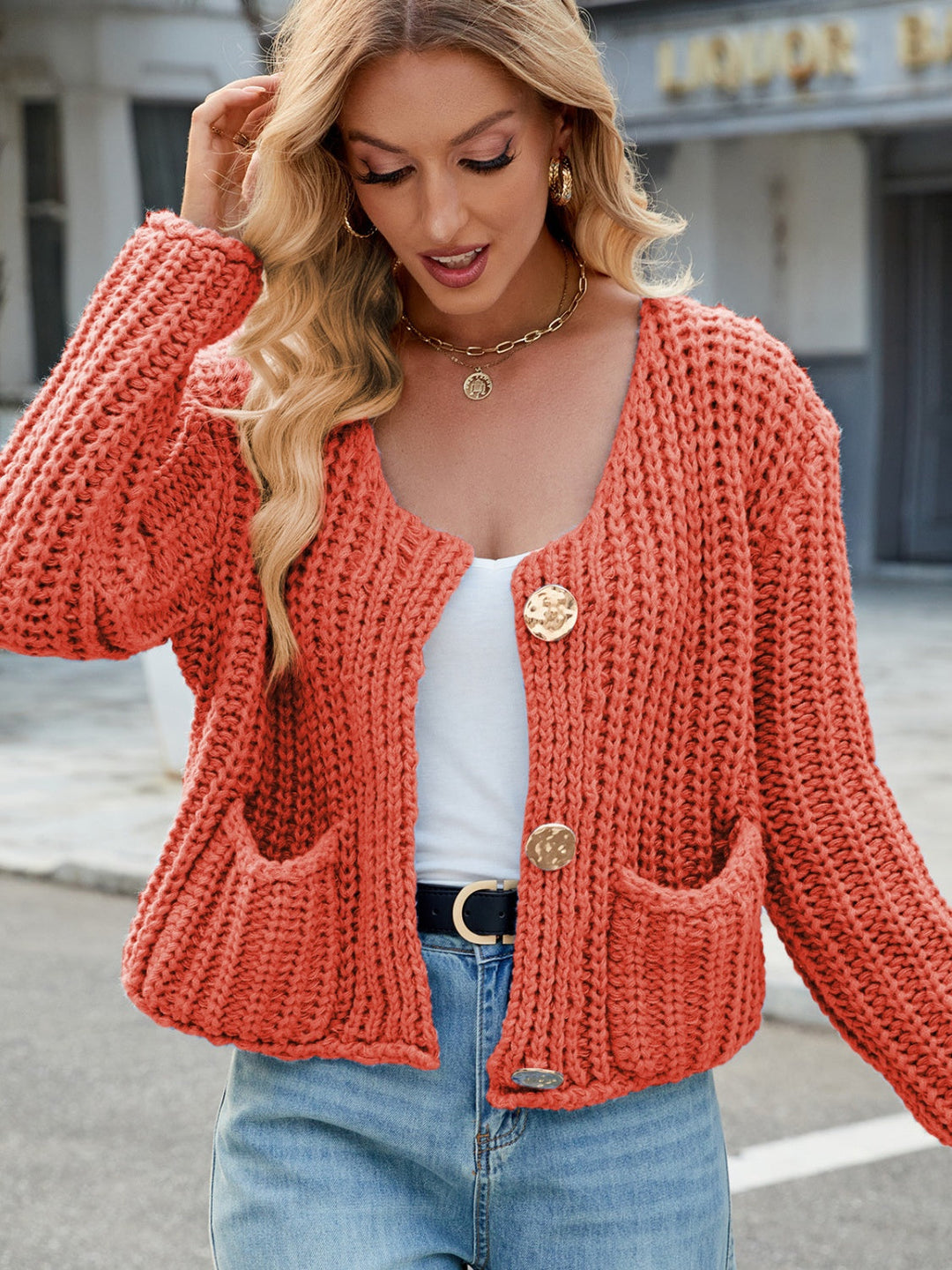 Amara | Cardigan à Col Rond avec Boutons Dorés