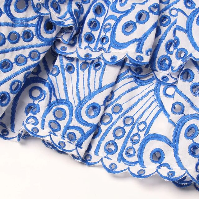 Liana | Mini-Robe avec Détails Rassemblé