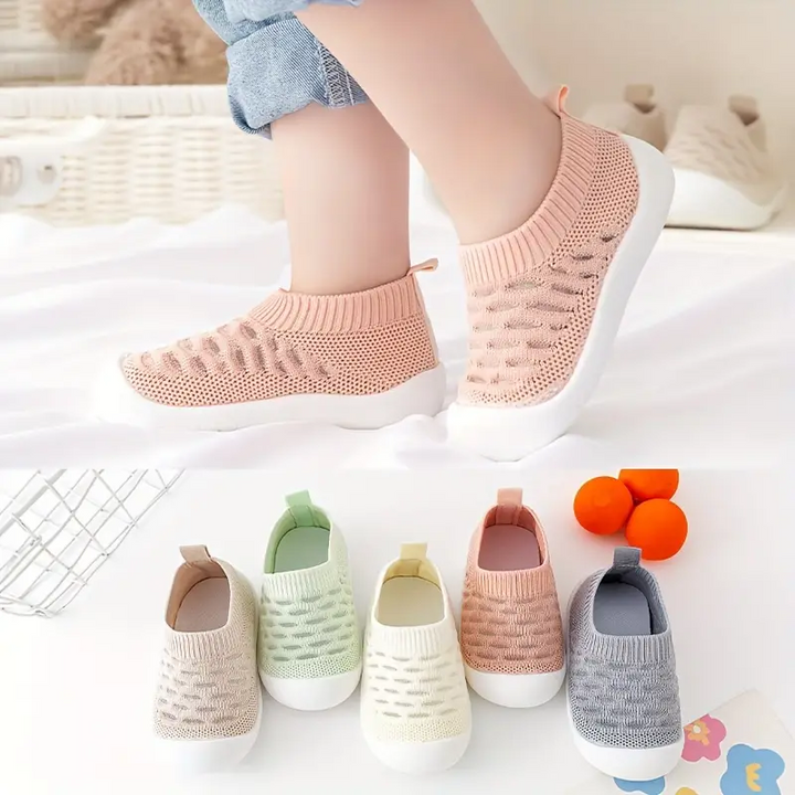 Mia | Chaussures Pieds Nus pour Enfants - Chaussures Souples à Bout Large pour Bébés et Enfants en Bas âge