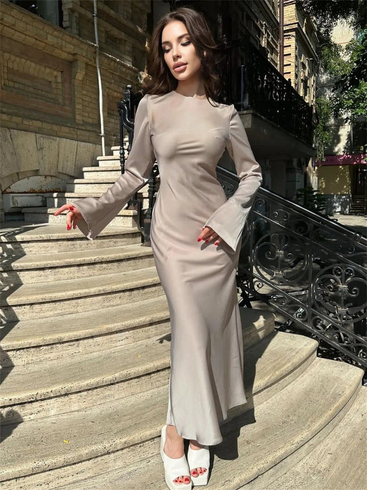 Bexley | Femme Robe Maxi élégante en Satin