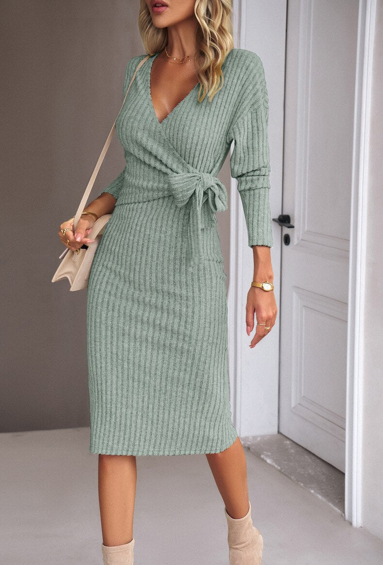 Galilea | Robe Midi Flatteuse à Col en V Pour Femmes