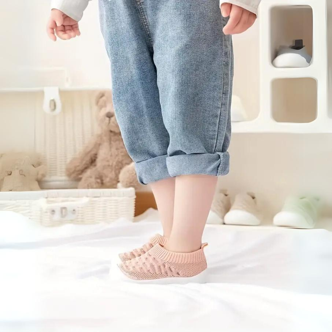 Mia | Chaussures Pieds Nus pour Enfants - Chaussures Souples à Bout Large pour Bébés et Enfants en Bas âge