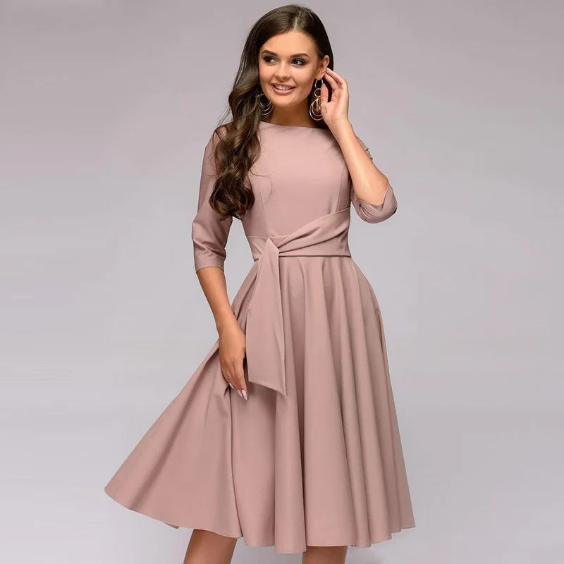 Nicolette | Robe Balançoire élégante pour Femmes