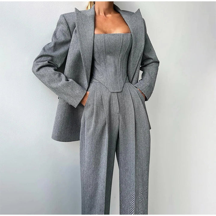 Oliana | Élégant Femmes 3-Pièce Costume Satz – Blazer, Pantalon, Et Longues-Manchon Veste