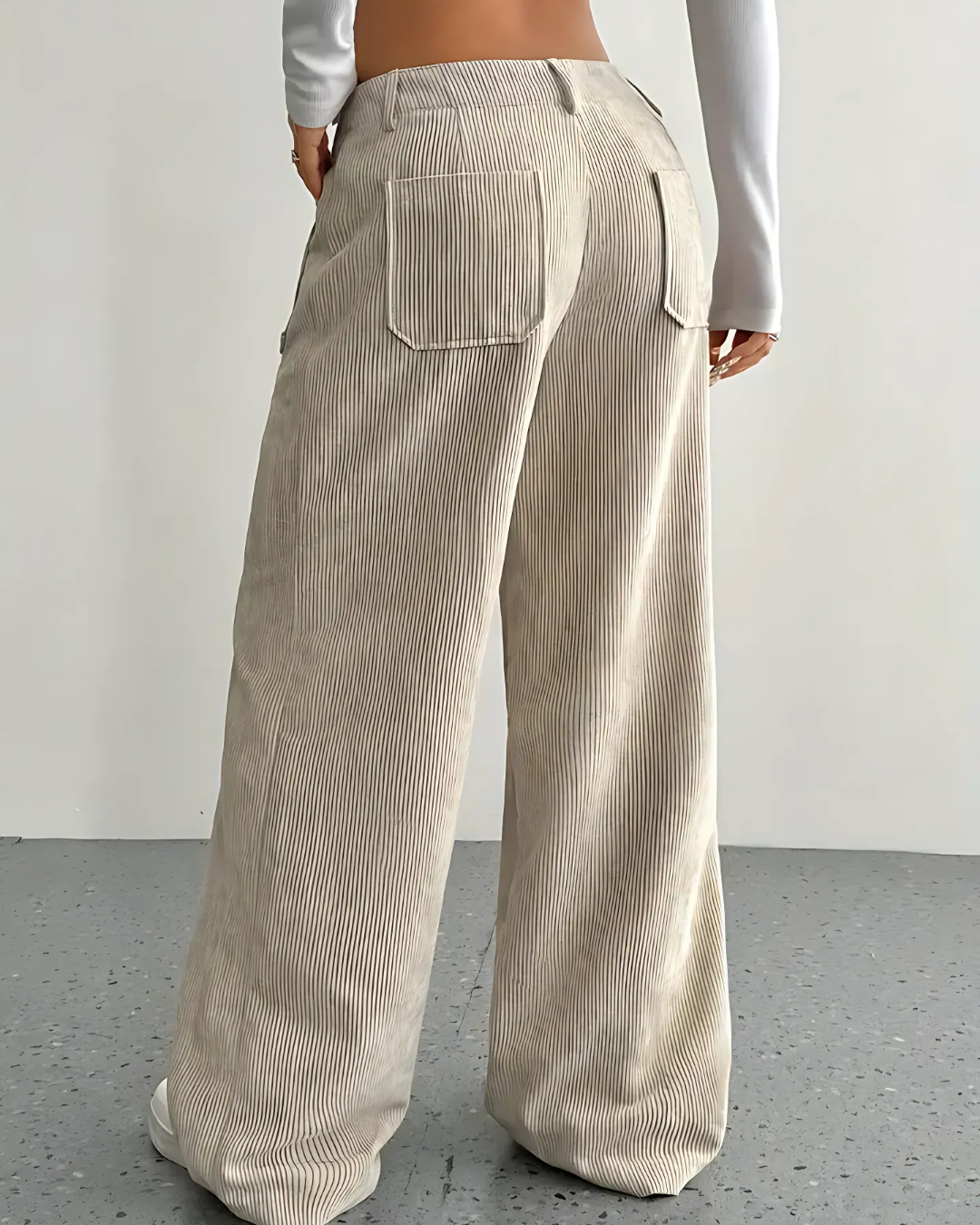 Penira | Pantalon en velours côtelé à jambes larges pour femmes