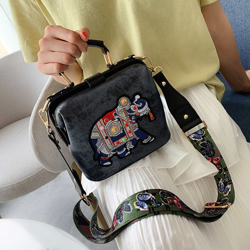 Signe | Sac à Bandoulière Femme de Luxe Unique