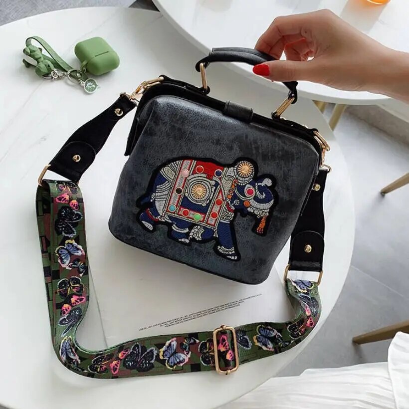 Signe | Sac à Bandoulière Femme de Luxe Unique