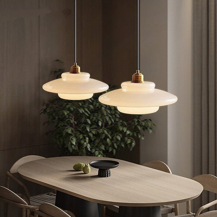 Yandir | Lampe Suspendue à Abat-jour Blanc Lait Pour Intérieurs Rétro et Modernes