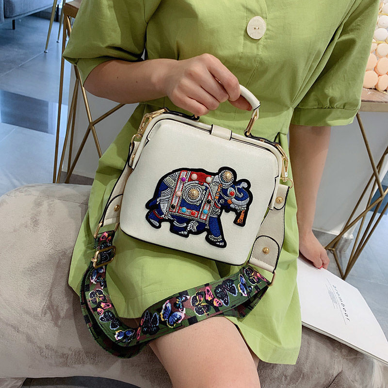 Signe | Sac à Bandoulière Femme de Luxe Unique